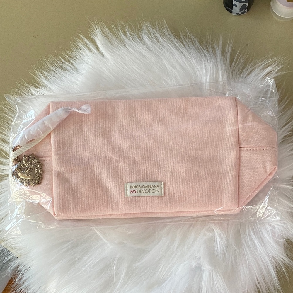Dolce & Gabbana Blush Pink Devotion cosmetics pouch  new in package
